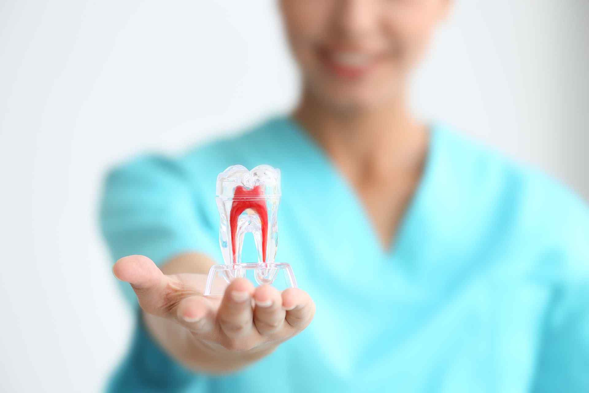 https://mintdental-clinic.com/wp-content/uploads/2020/02/background_about_us.jpg